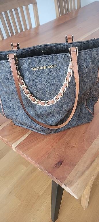 Taschen für Damen: Michael Kors Handtasche, NUR Abholung möglich – Gebraucht aus Wädenswil von Lotus1987