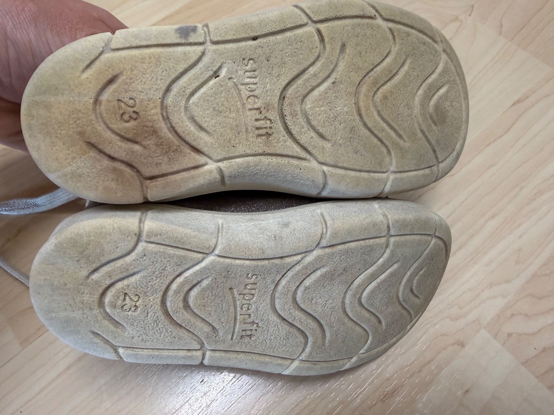 Superfit Scarpe per ragazze: Superfit Mädchenschuhe aus Leder Gr. 23 – Usato da Siebnen venduto da dte_9kmw 4