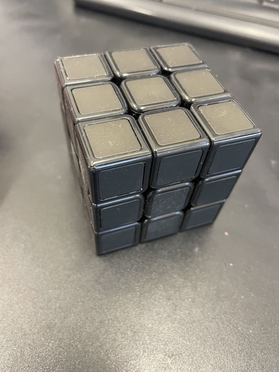 Spiele: Rubiks Cube black – Gebraucht aus Wattwil von Weinachtsmann