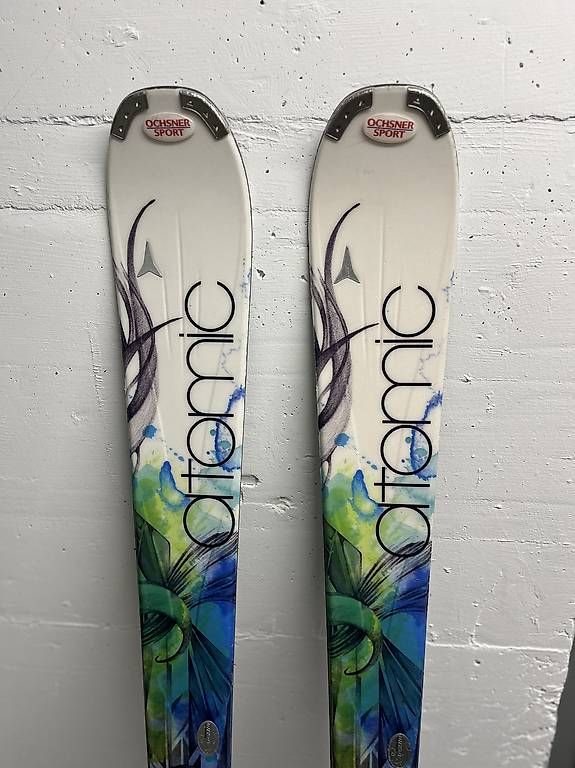 Skis: Damen Ski – Gebraucht aus Fraubrunnen von kri_np9v