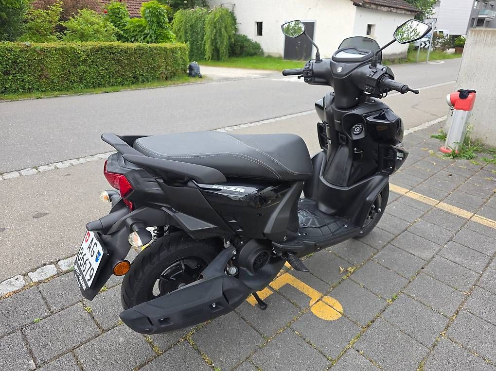 Scooter: Yamaha Rayzr 125 Roller – Usato da Holziken venduto da Muelifit 3