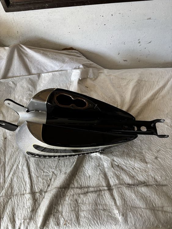 Harley-Davidson Tutti i ricambio per moto: Harley Davidson Benzintank Sportster – Usato da Schötz venduto da Harley35 3