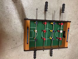 Mini-Kicker Tischli für Spiel und Spass im Sommer ⚽️ CH