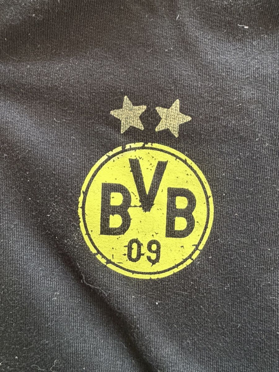 Maglioni & Felpe: BVB Kinder Hoodie mit Reissverschluss – Usato da Roggwil BE venduto da con_57hl 2