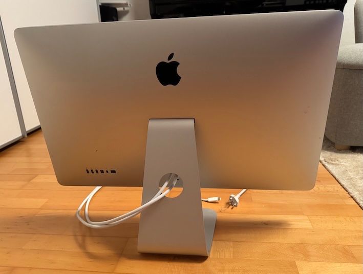 Apple Monitore: Apple Thunderbolt Display 27'' top Zustand, ab CHF 1.00 – Gebraucht aus Uhwiesen von alexis_z 1