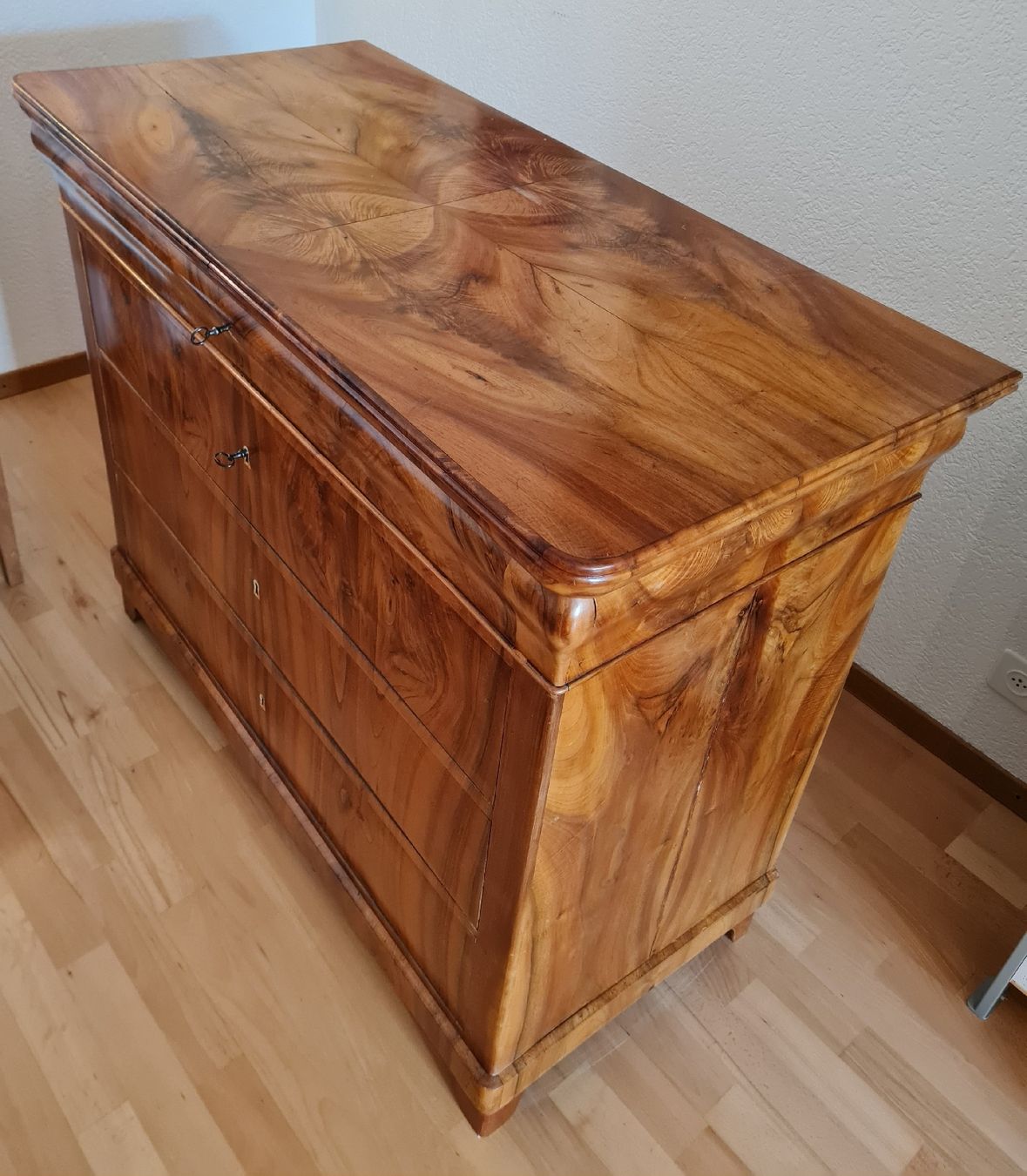 Cassettiere: Kommode, antik, restauriert – Usato da Bern venduto da remuebs 3