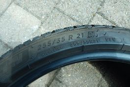 Michelin 255/35/R21