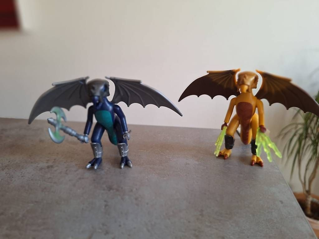 Playmobil Giocattoli: Zwei Playmobil Drachen figure – Usato da Winterthur venduto da Cham_Tej