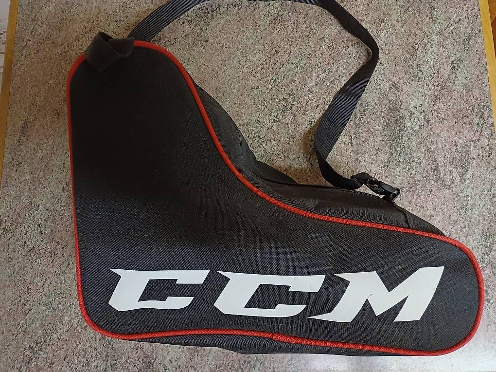 Ccm Patins à glace: Schlittschuhe CCM Rocketframe Jet Speed FT 380 – D'occasion à Altwis par gammon18 2