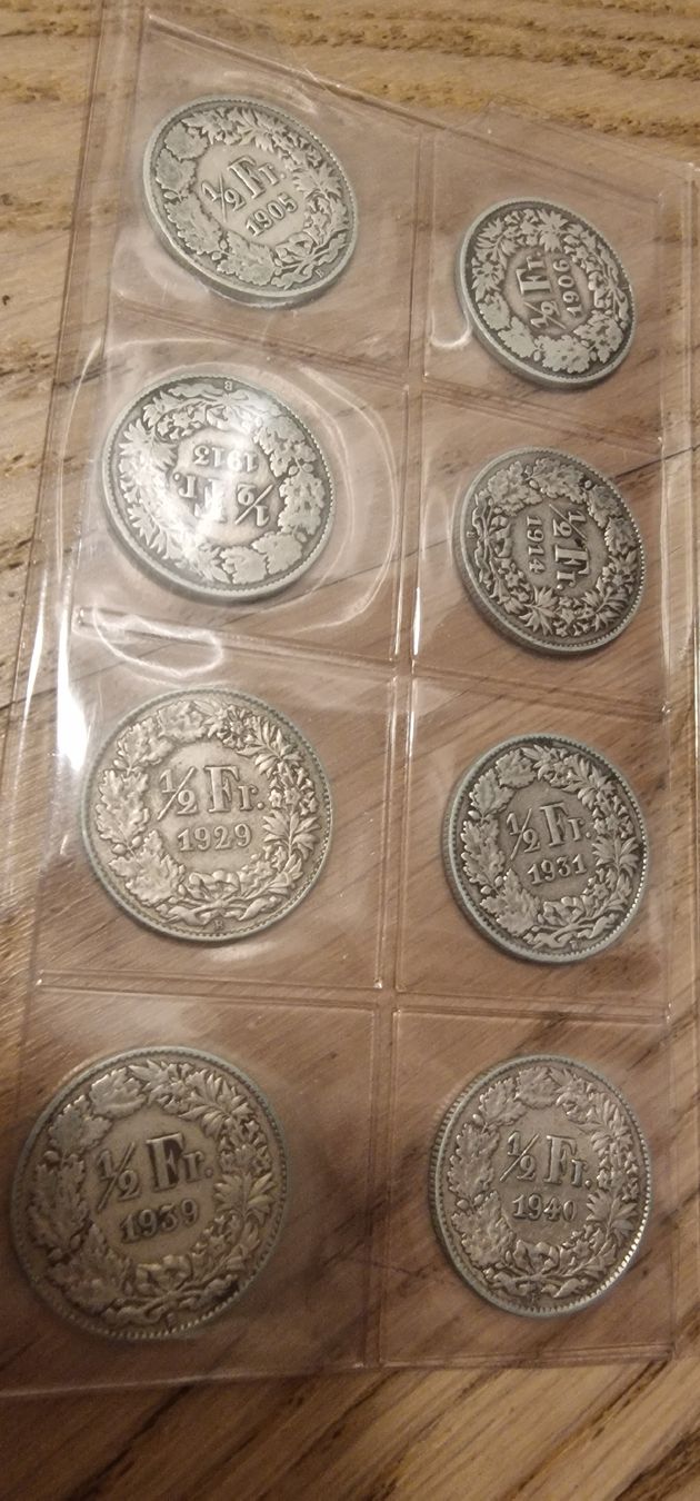 Toutes les monnaies: 1/2 Fr. Münzen 8x Silber – D'occasion à Arbon par sar_l7ll