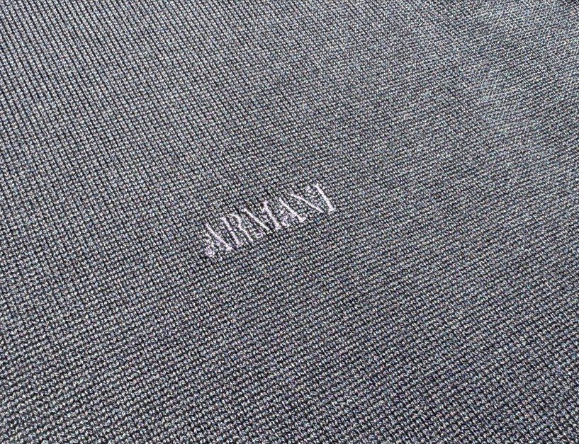 Armani Pullover & Sweatshirts: Pullover ARMANI Stehkragen M tiefes Schwarz – Gebraucht aus Männedorf von LTMCS 2