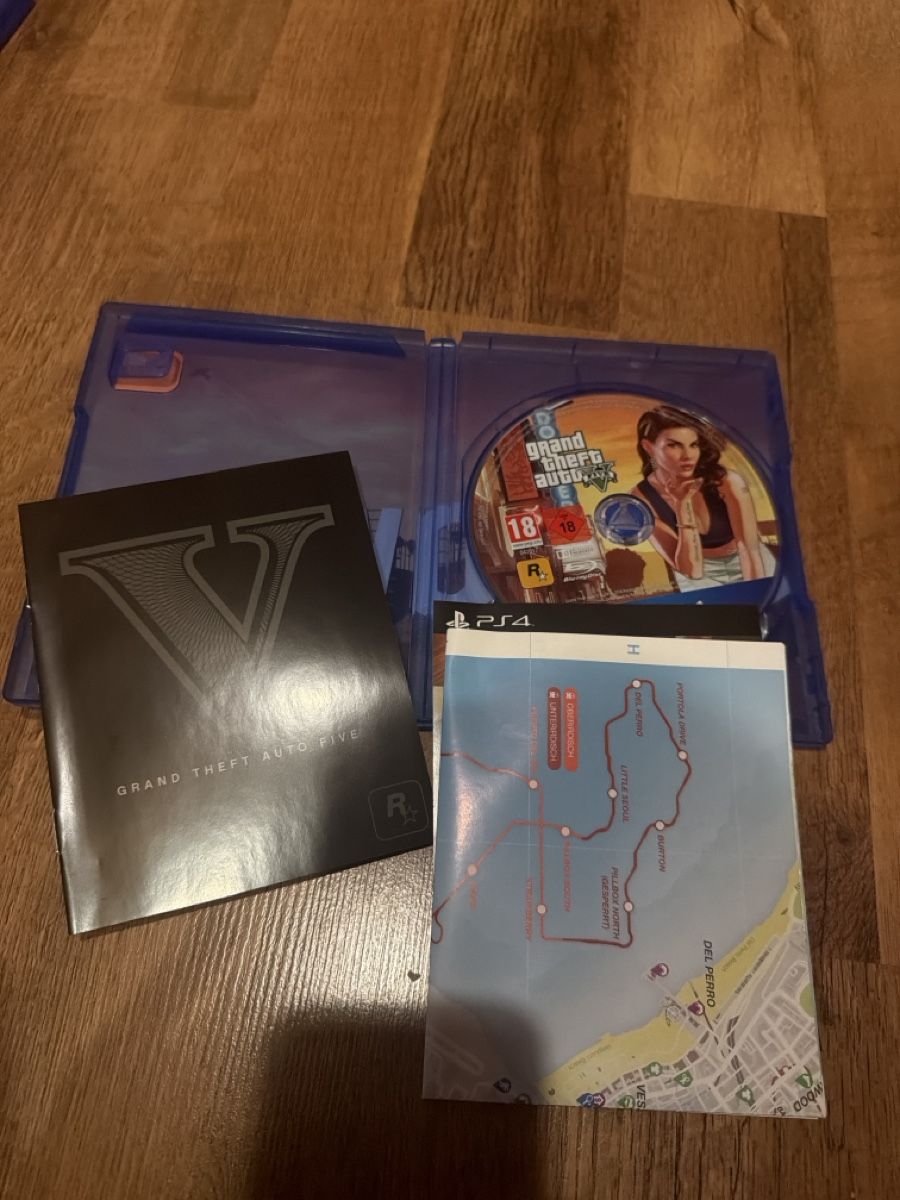 Sony Giochi: PS4 Grand Theft Auto V – Usato da Bülach venduto da cro91 2