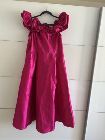 Schickes pinkes Festkleid Gr. XXL, schulterfrei, ruffle
