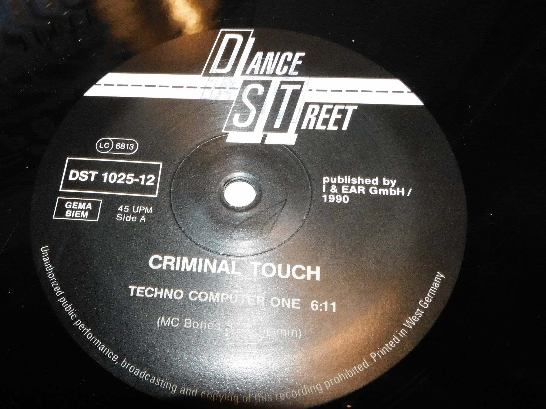 Dischi in vinile: LP 1990 Criminal Touch Techno Computer One   LP Dance Remix – Usato da Sursee venduto da 76 2
