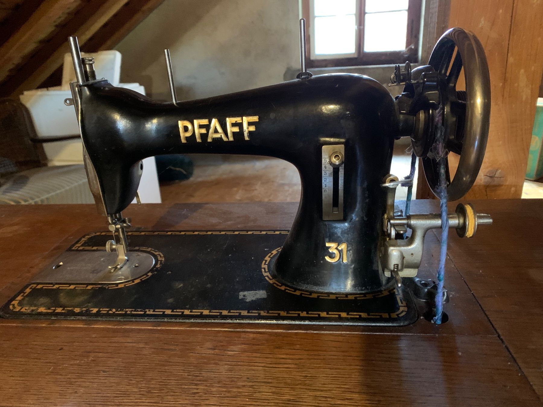 Pfaff Macchine da cucire: Pfaff Nähmaschine Antik – Usato da Ossingen venduto da jana_cr5x 1