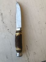 Jagdmesser / Fahrtenmesser mit Hirschhorn-Griff & Sägerücken