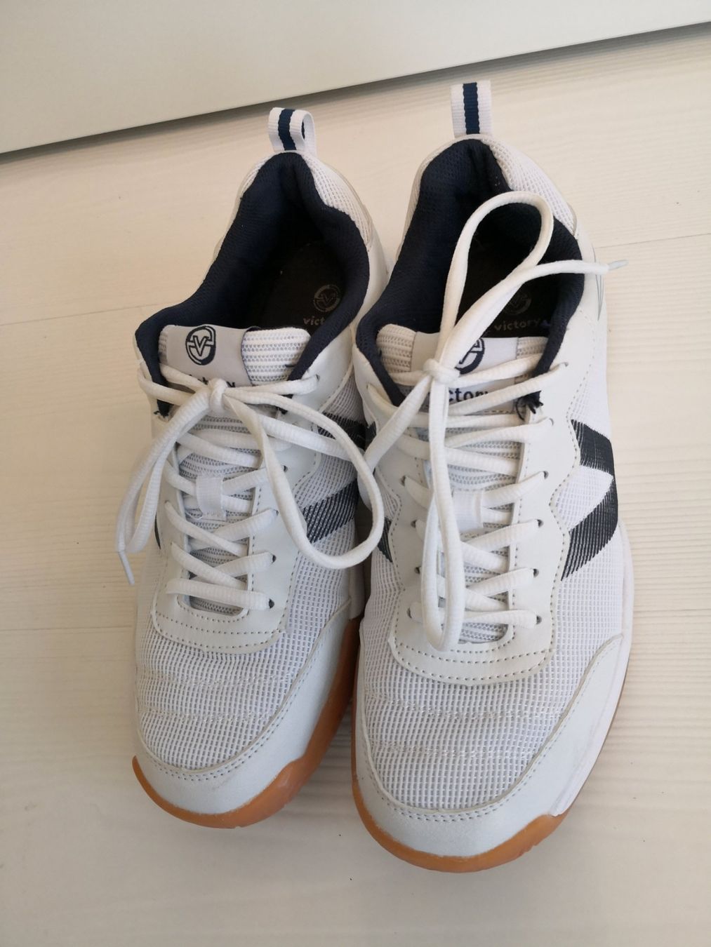 Victory Damenschuhe: 🤩VICTORY SNEAKER WEISS – Gebraucht aus Olten von Naja-Twins-Twins 5