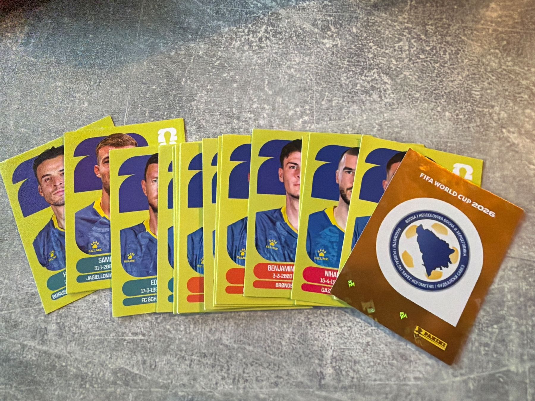 Panini Cartes à collectionner: Panini BIH Bilder zu aussuchen Preis pro Bild – D'occasion à Pfeffingen par Fantasy1971