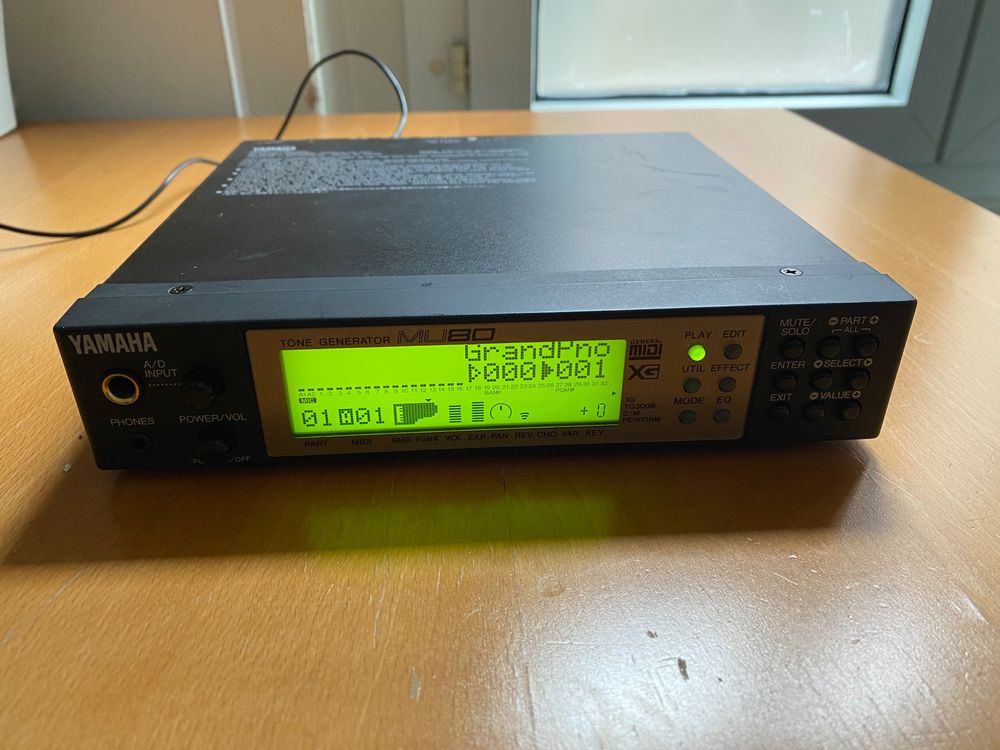 Module de sons vintage XG MIDI Yamaha MU80 Kaufen auf Ricardo
