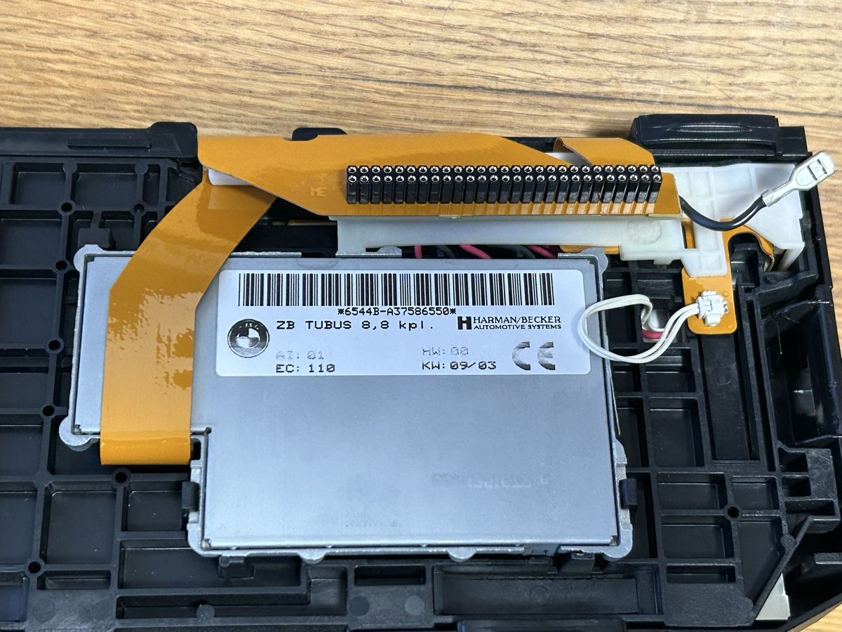 BMW Tutti pezzi di ricambio auto: BMW E39 E53 X5 Bordmonitor Navi Bildschirm 65448 – Usato da möhlin venduto da Caja1 3