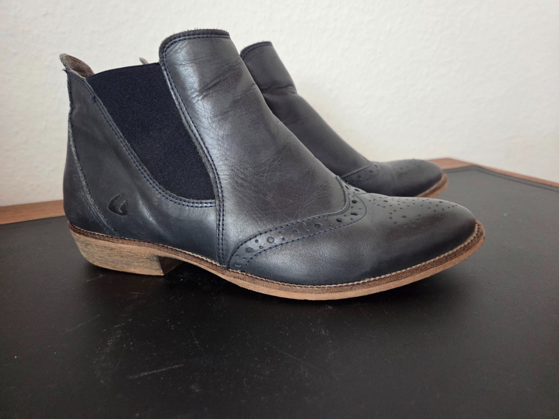 Scarpe da donna: Blaue Chelsea Boots – Usato da Zürich venduto da Stephs13 5