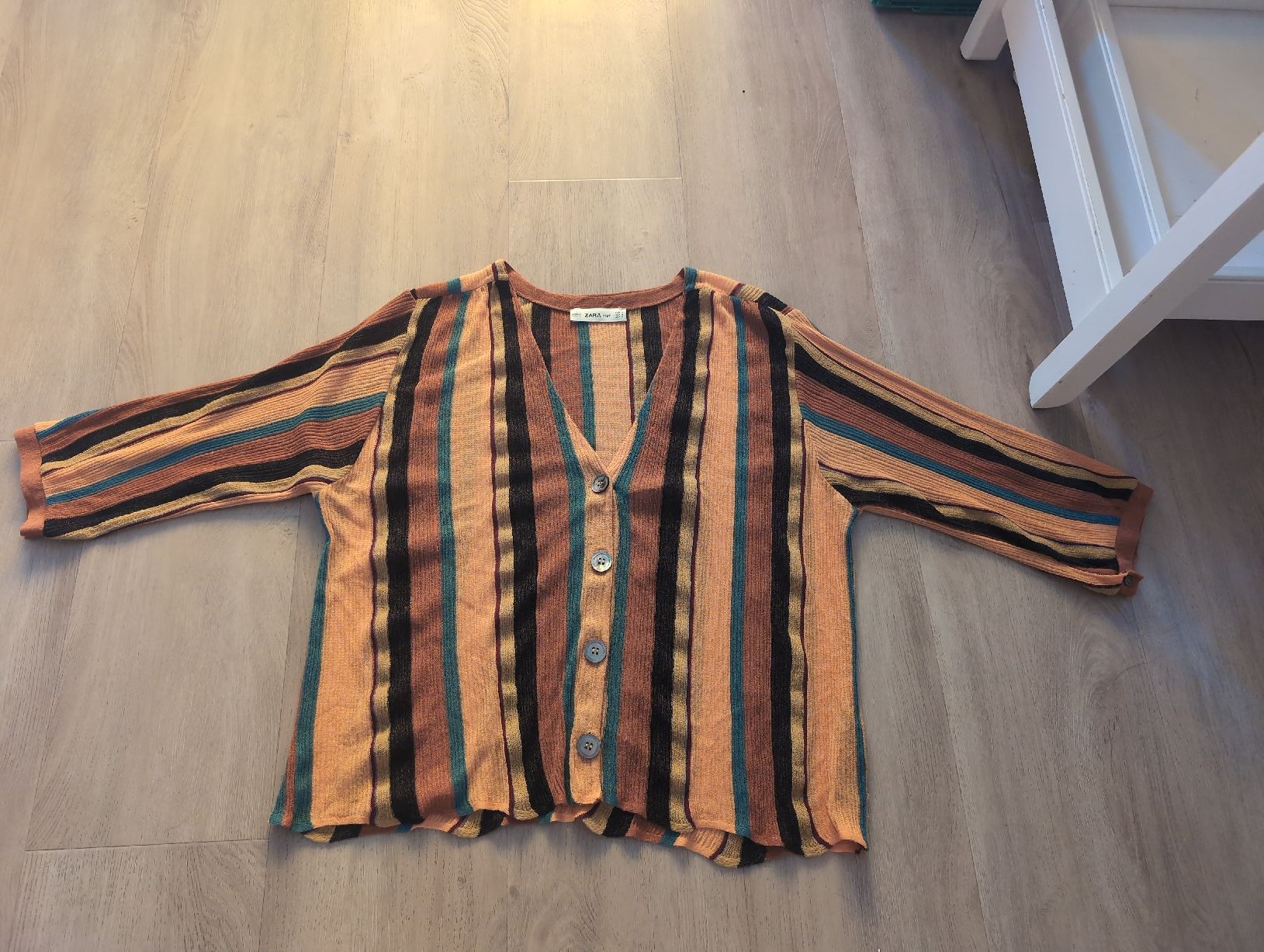 Zara Camicette: Zara Oberteil im 70er Stil – Usato da Zürich venduto da cal_2zxq