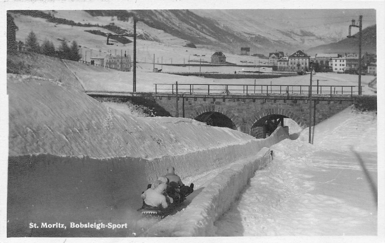 Cartoline postali: St. Moritz, Bobsleigh-Sport – Usato da Biasca venduto da Blenio71