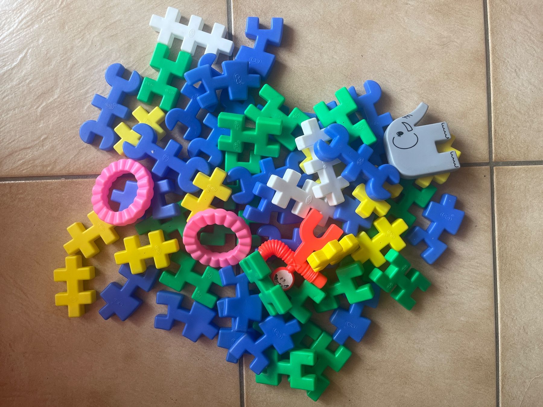 Kit di costruzioni: Jeu de construction éducatif indien UPAHAAR BLOCK – Usato da Vernayaz venduto da Darkfrost