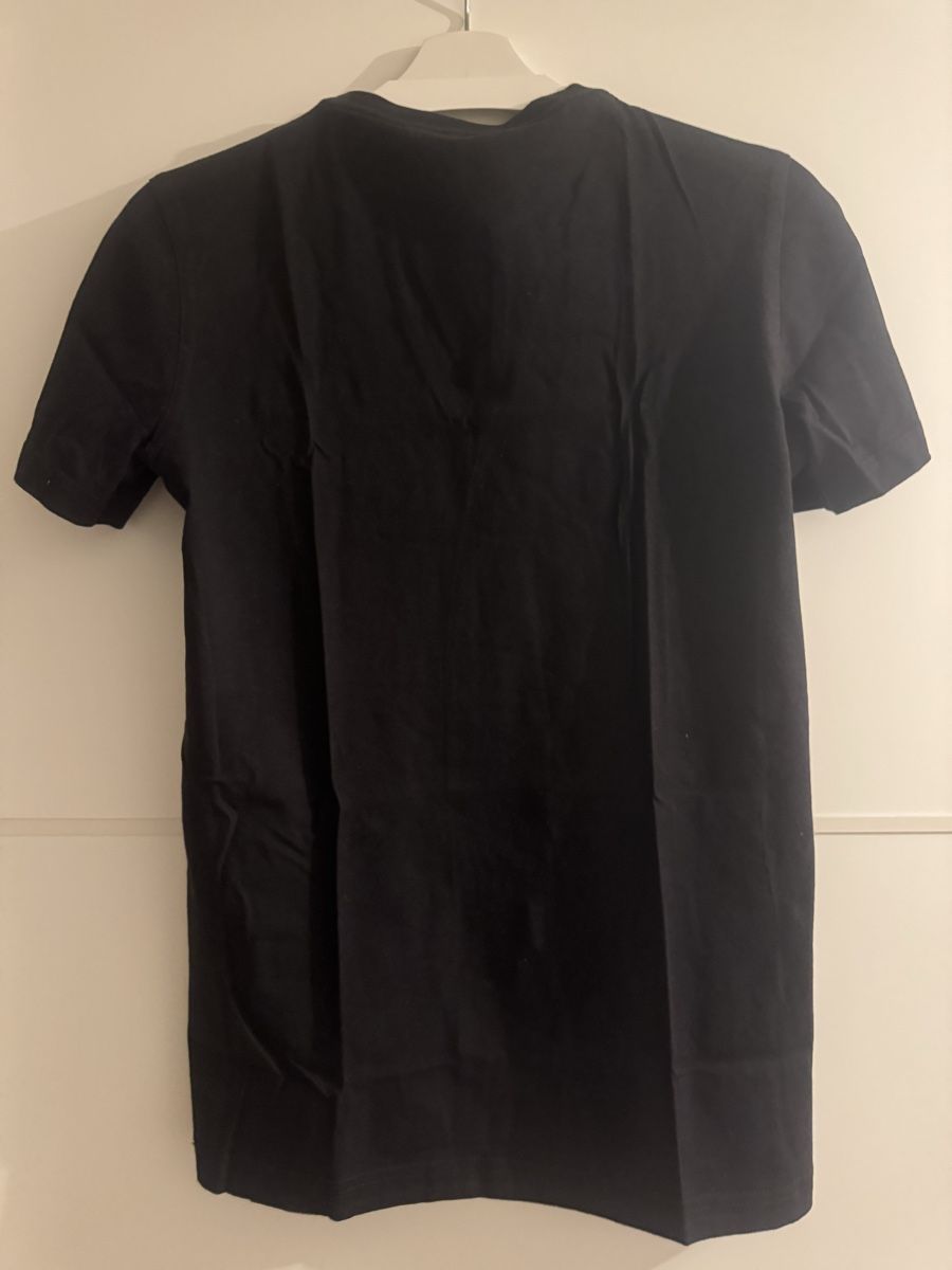 Givenchy T-shirt: T-shirt Givenchy – Usato da Genève venduto da Dan83 1