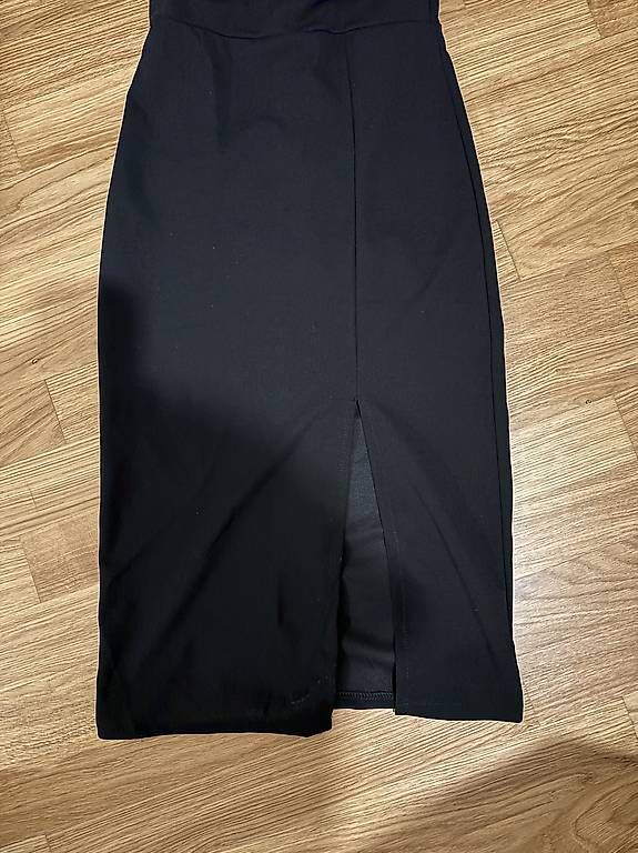 Robes: Robe de soirée – D'occasion à Lausanne par Mbama23 1