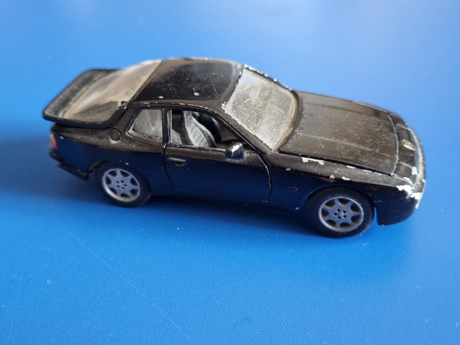 Porsche Modellini d'auto: Porsche 944 S2 Madi in R Germany – Usato da Schaffhausen venduto da Leveron13 8