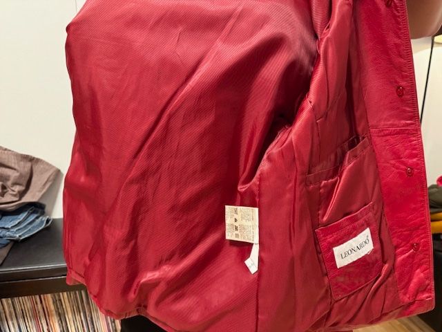 Jacken: Rote Echtlederjacke Leonardo Gr. S Vintage – Gebraucht aus Winterthur von projectcleanup 1