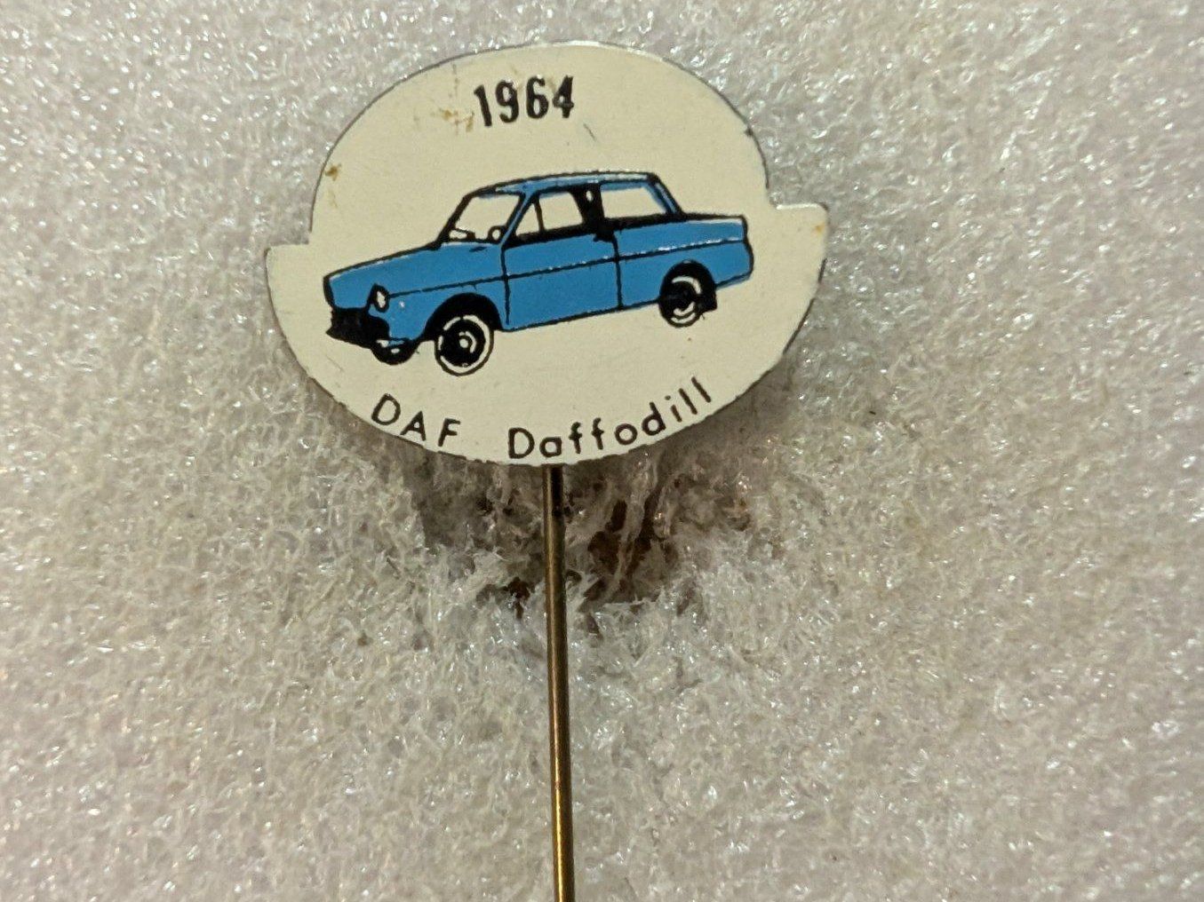 Placchette & Badge: Anstecknadel 39: Auto DAF Daffodill – Usato da Oppligen venduto da Pin-Fall-Shop