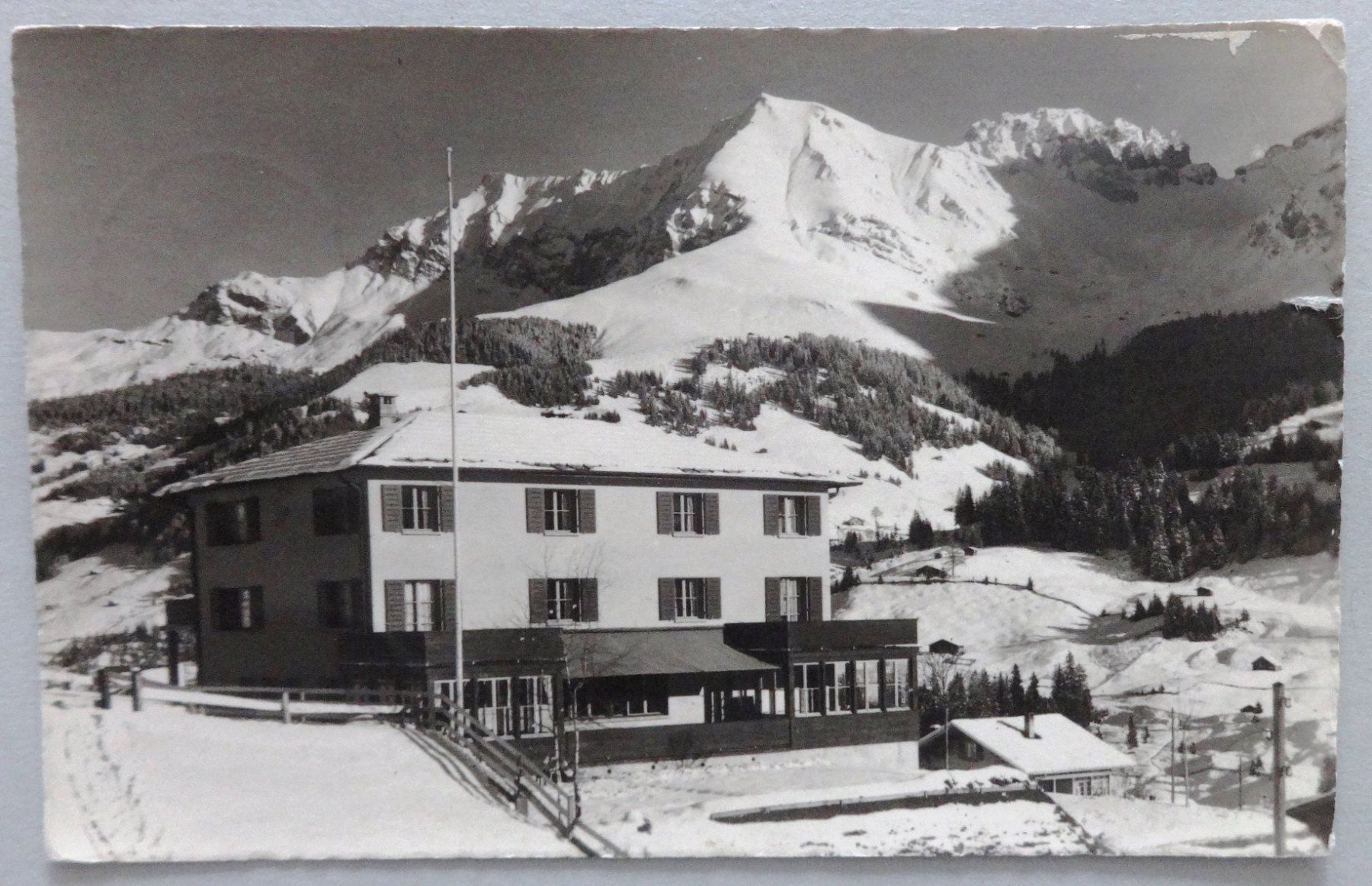 Cartoline postali: Adelboden, 1356 m ü.M., Institut Zimmerli – Difettoso da Fétigny venduto da Billy2miny