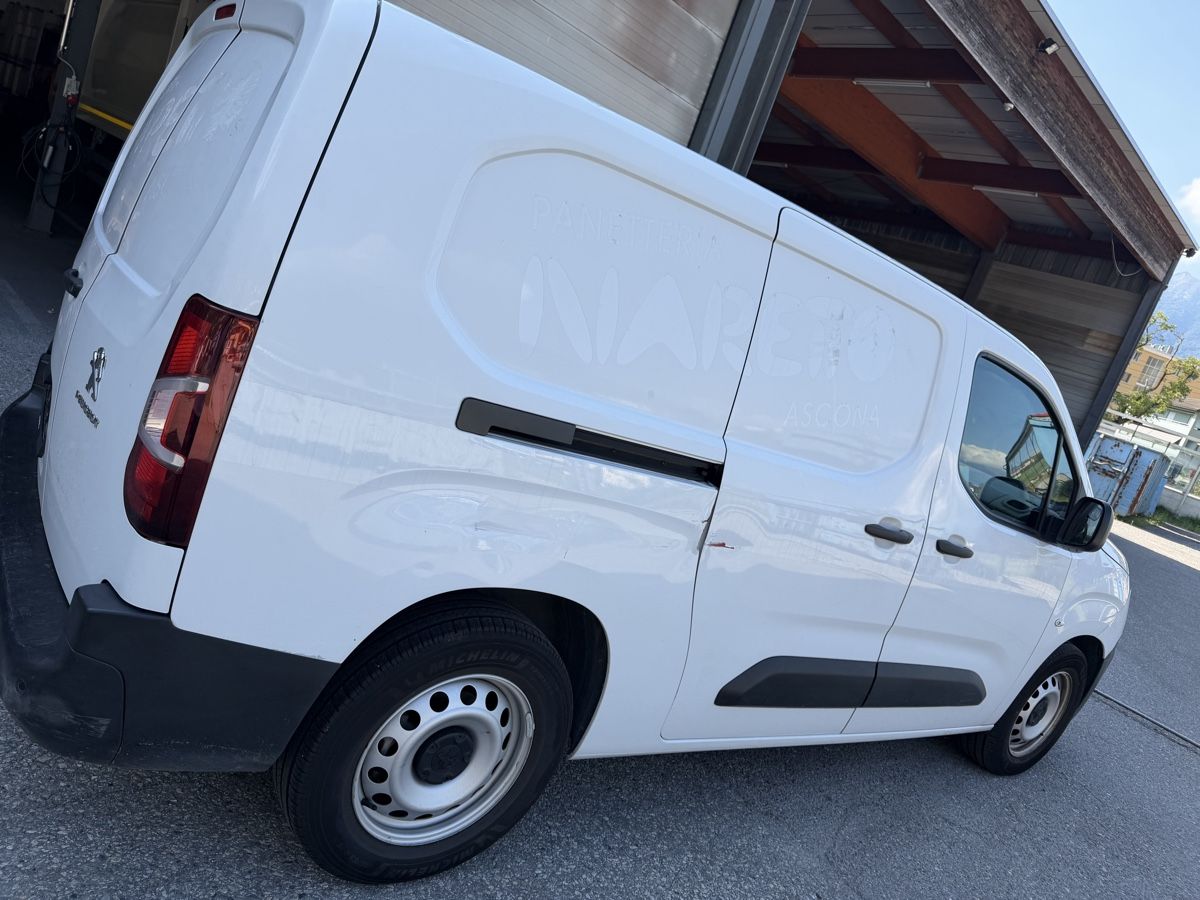 Peugeot Véhicules utilitaires: Peugeot e partener  – D'occasion à Gordola par sai_2bz9 5