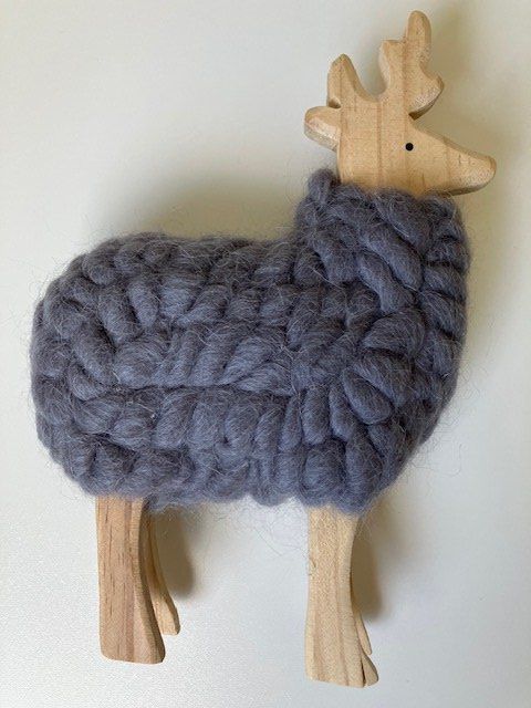 Tutte le decorazioni: Weihnachtsdeko Hirsch 24cm – Usato da Solothurn venduto da Zsusanna 1