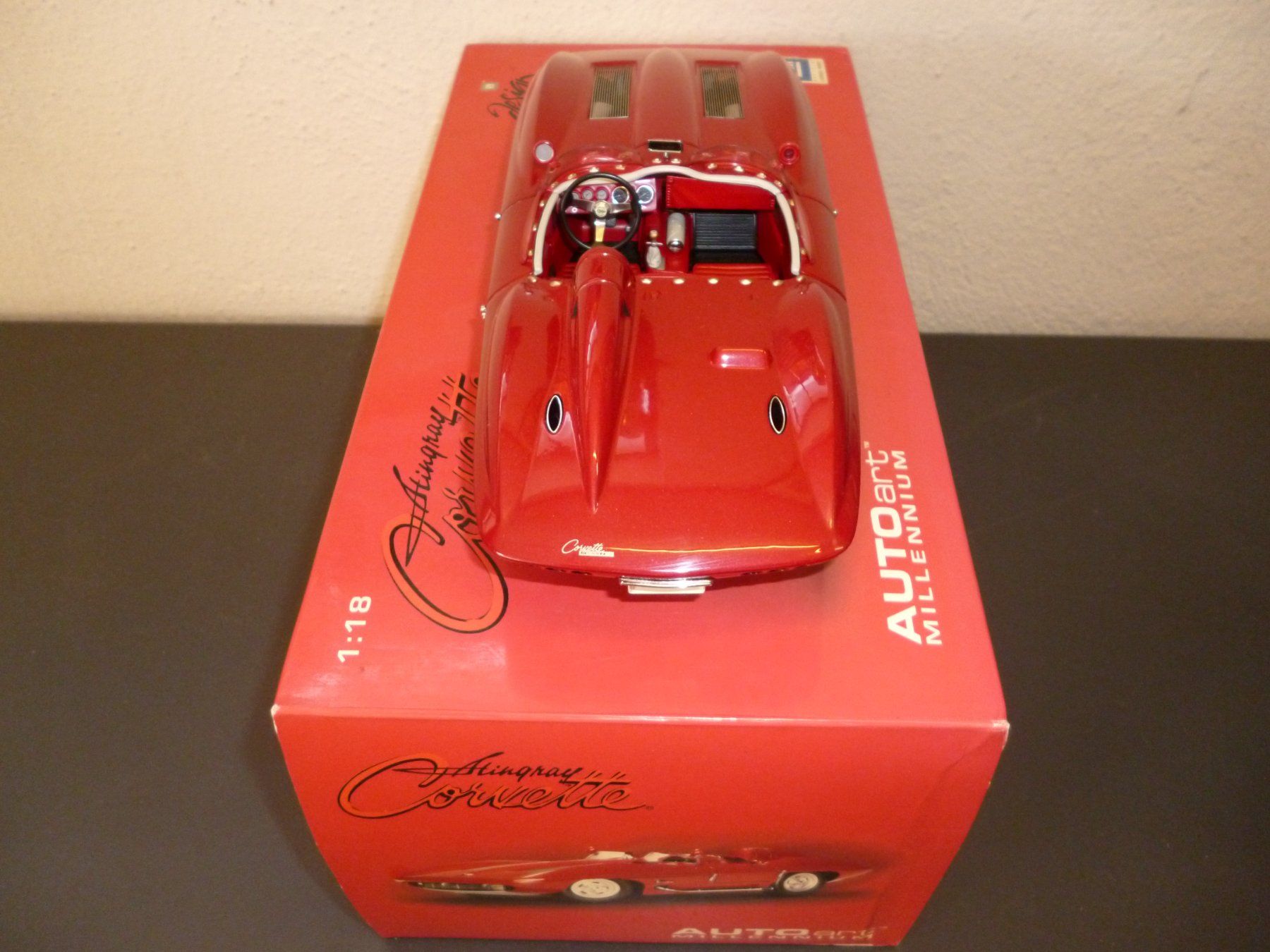 Autoart Modellini d'auto: Chevrolet Stingray 1959 Autoart 1:18 – Nuovo e nell'imballaggio originale da Niederwil SG venduto da Kaicorner03 2
