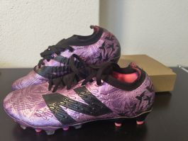 Fussballschuhe New Balance lila schwarz Grösse 42 neuwertig