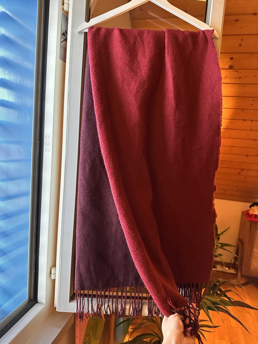 Foulard & Sciarpe: Schal Rot – Nuovo (secondo la descrizione) da Zürich venduto da BettinaMarie2308