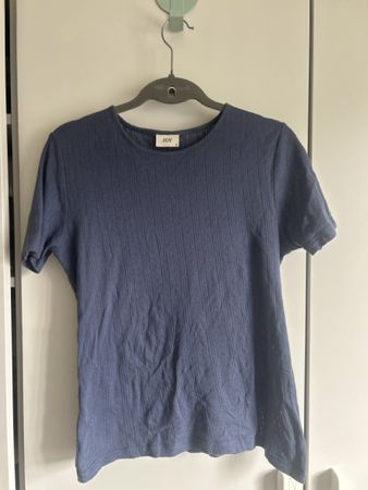 T-Shirt JDY blau gerippt Grösse M guter Zustand