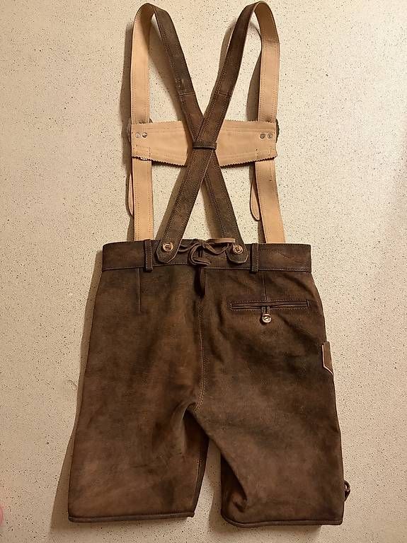 Hosen: Neuwertige Lederhose Gr.44 – Neu (gemäss Beschreibung) aus Züberwangen von jer_7cvm 1