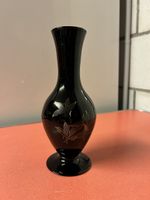 Schwarze Kristall-Glasvase mit Blumenmuster, 24 cm hoch