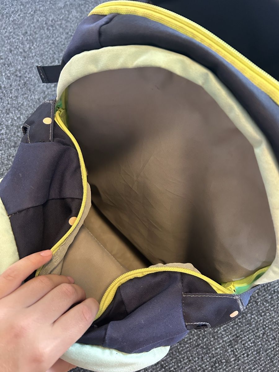Satch Kindertaschen: Satch Rucksack mit Etui Pünktli Design dunkelblau  – Gebraucht aus Schwellbrunn von ser_75mj 2