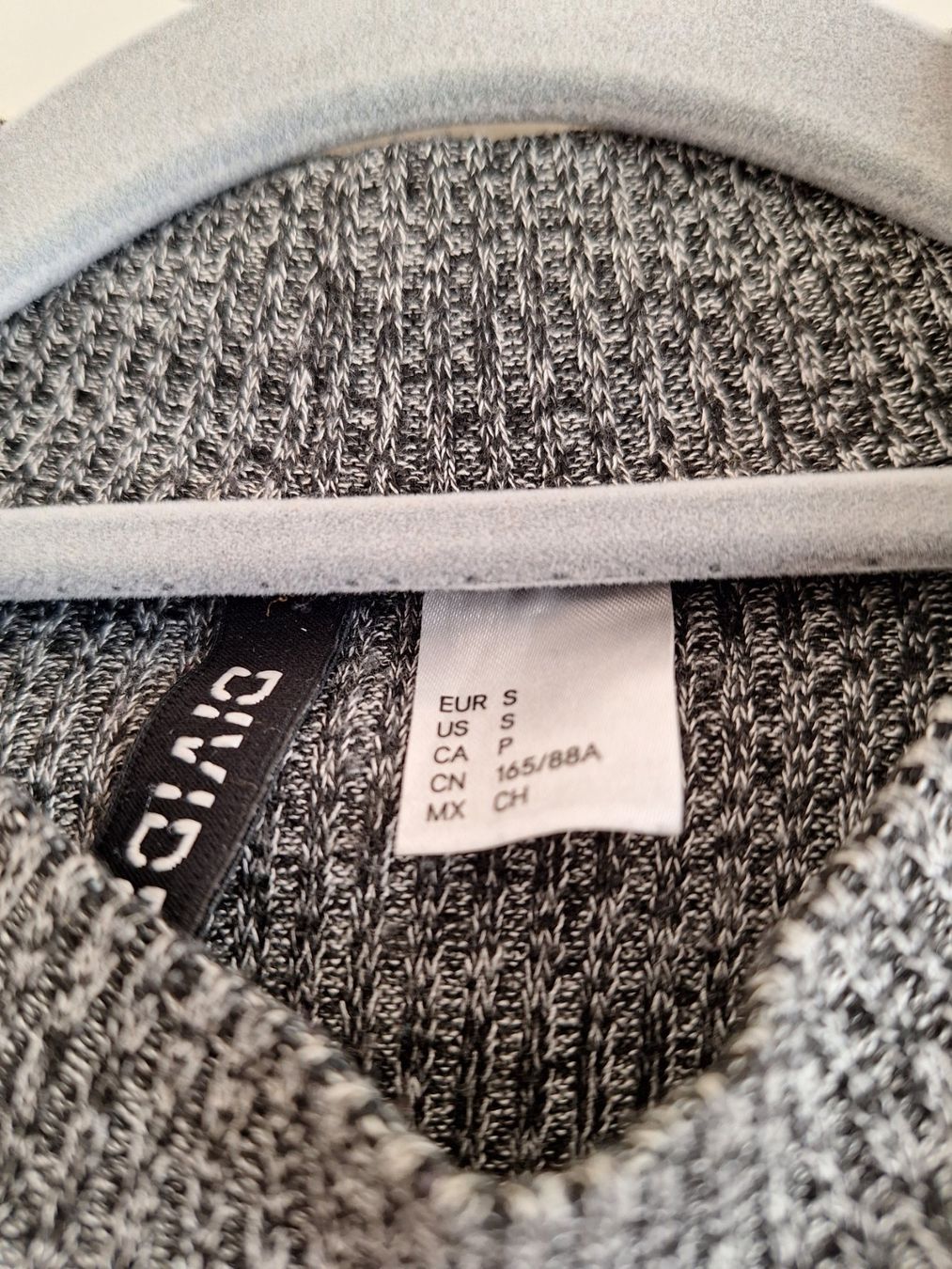 H&M Maglioni & Felpe: Pullover Divided grau Grösse S – Usato da Worb venduto da nfsolutions 2