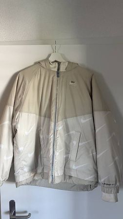 Nike Oversized Jacke