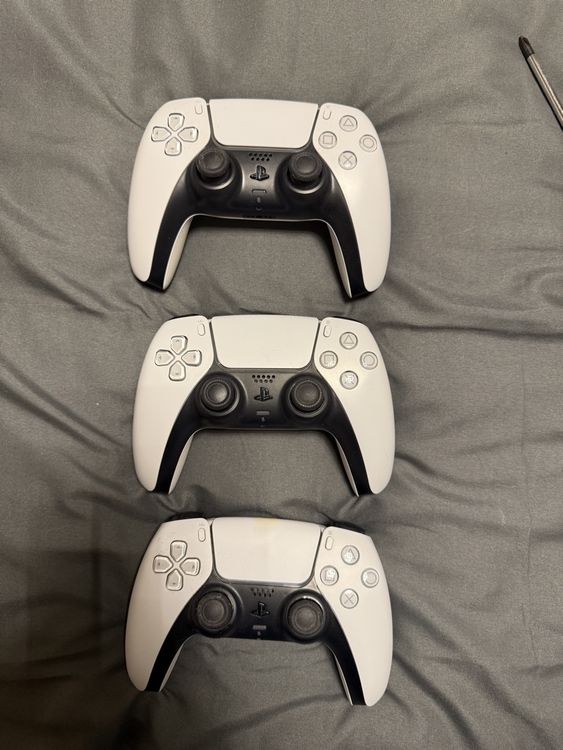 3x PS5 Controller DualSense Wireless Controller | Kaufen auf Ricardo