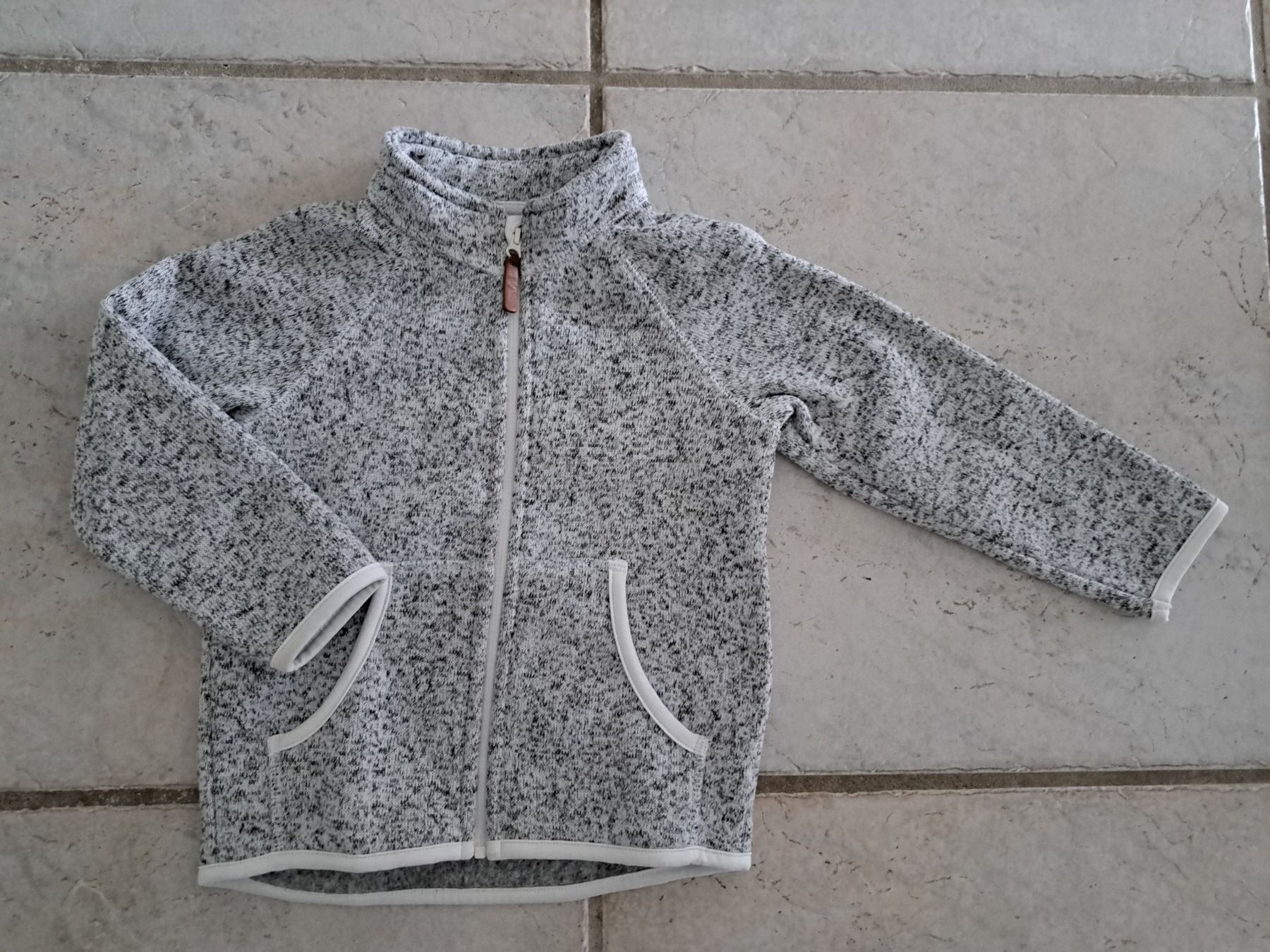 H&M Giacche & Cappotti: Strickfleecejacke, Gr.98 – Usato da Seuzach venduto da nadine.baur84