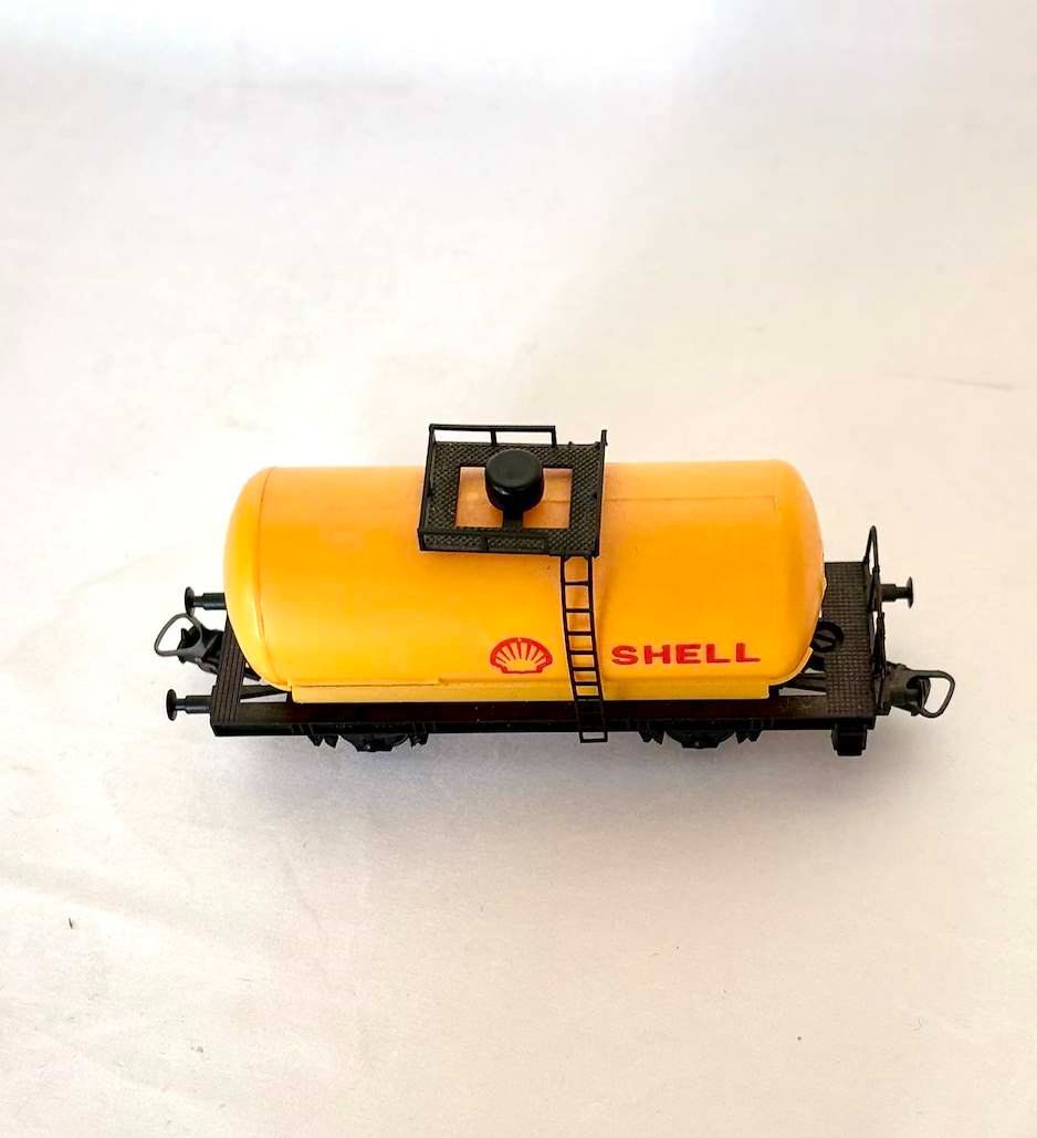 Lima Modelleisenbahnen: Tankwagen Shell Spur H0 – Gebraucht aus Zürich von Drahtzug