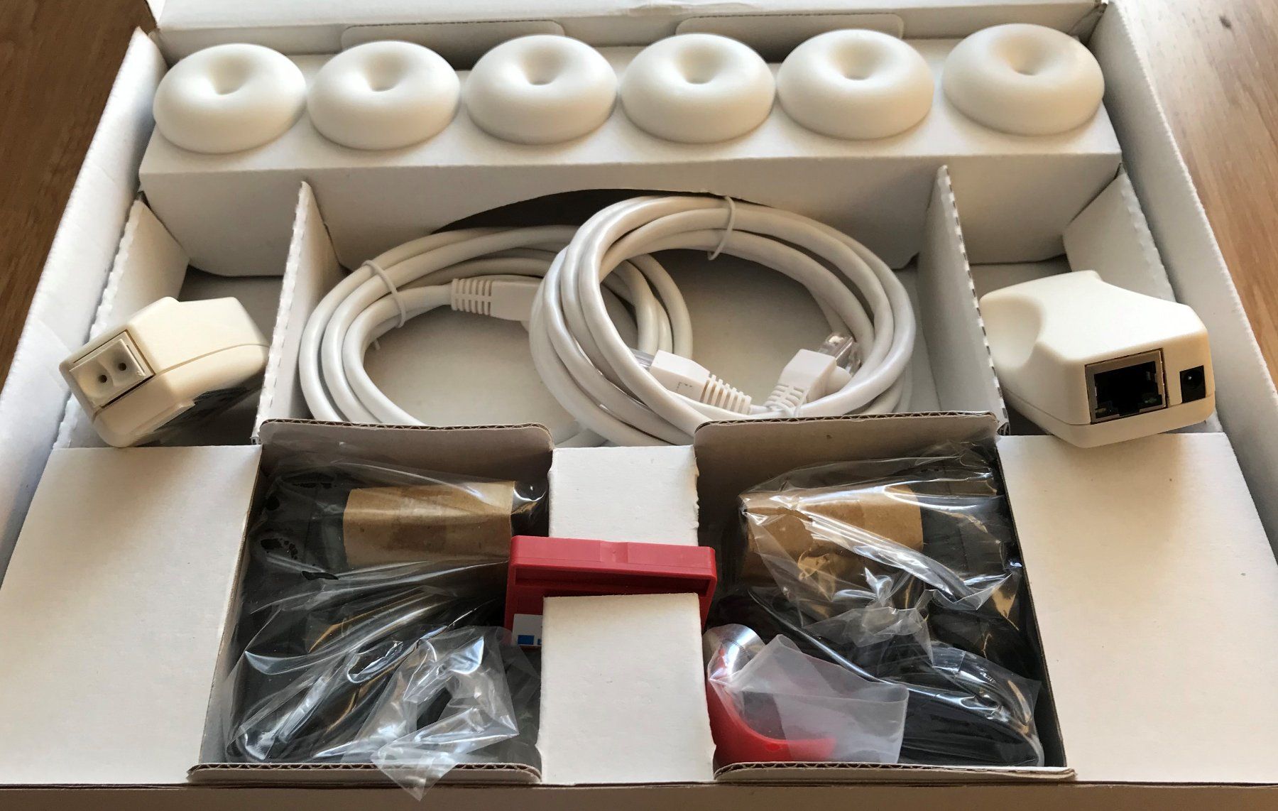 Swisscom Kabel: LAN-Netzwerkverbindung optisch neu – Neu und originalverpackt aus Hergiswil NW von hpb_9bvx 1
