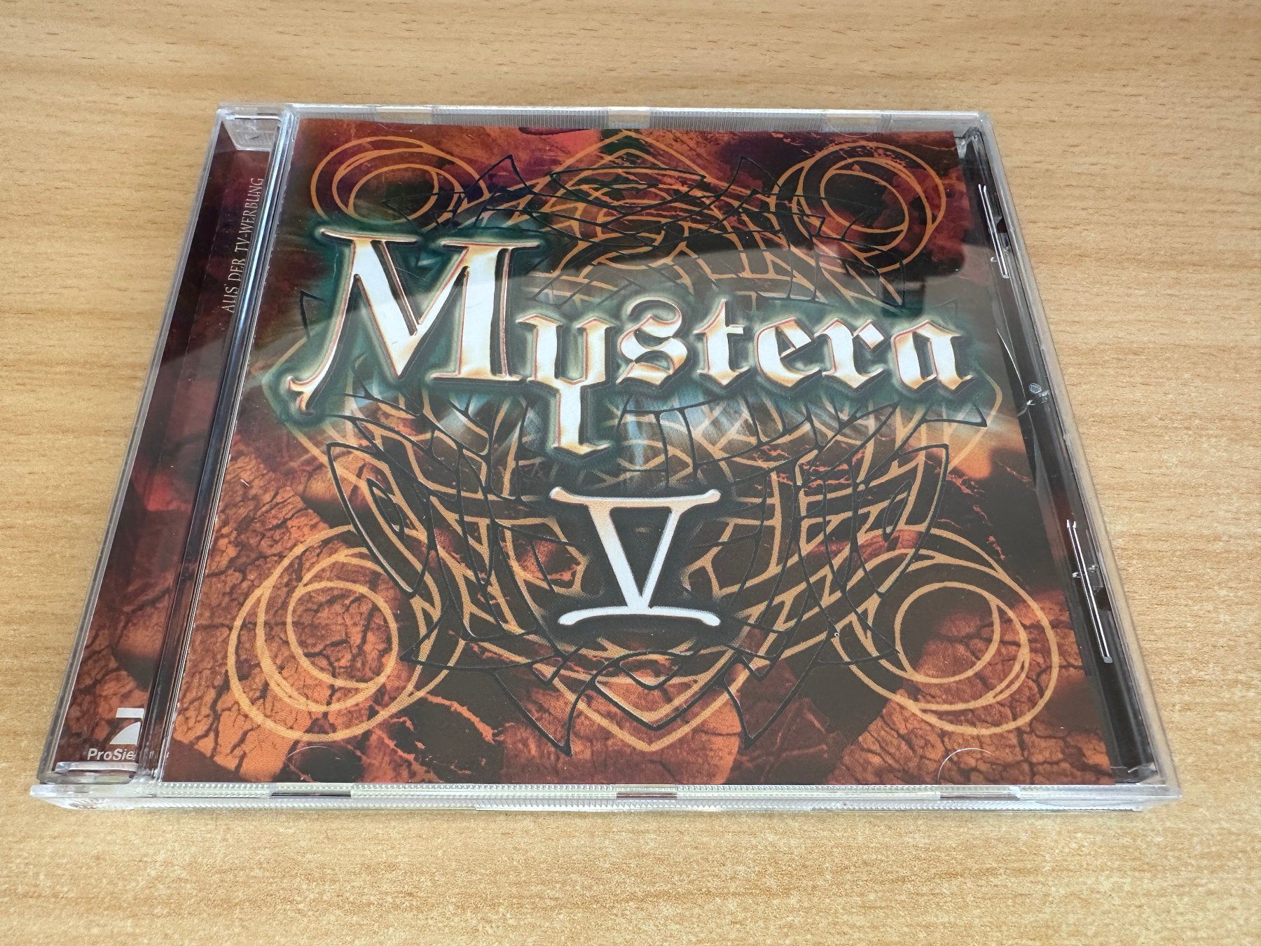 CD: M1 Various – Mystera V – Usato da Rikon im Tösstal venduto da Alpenmutz